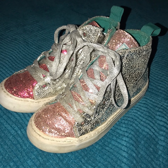 Chooze mismatched shoes - Picture 2 of 10